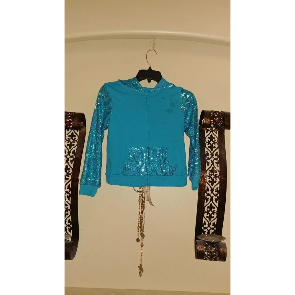 Cute!! 2 girls hoodies size 6, Justice